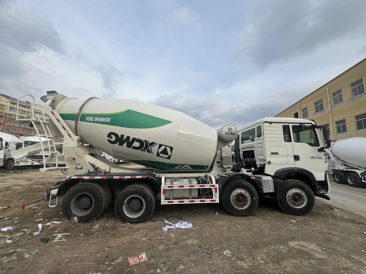 HOWO TX12 - Betonbil: billede 2 HOWO TX12 - Betonbil: billede 2