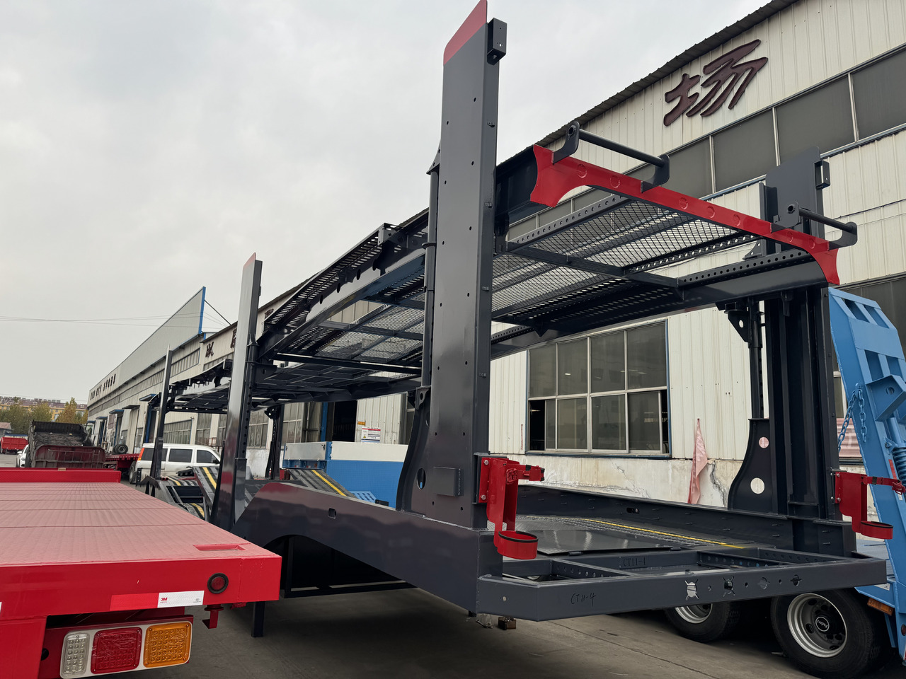 - Biltransportør sættevogn: billede 1 - Biltransportør sættevogn: billede 1