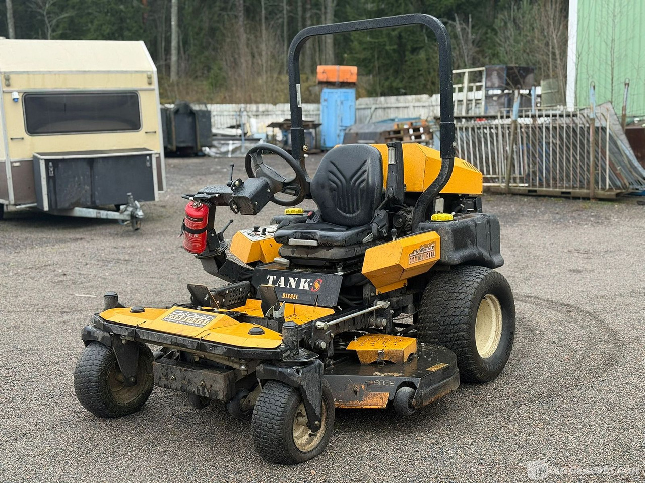 Cub Cadet 6032 TANK suurteholeikkuri Dieselmoottorilla!, Jyväskylä - Plæneklipper: billede 1 Cub Cadet 6032 TANK suurteholeikkuri Dieselmoottorilla!, Jyväskylä - Plæneklipper: billede 1