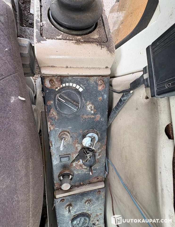 Bæltegravemaskine Hyundai Robex 420 LC, crawler excavator, 1995, Mäntsälä: billede 17