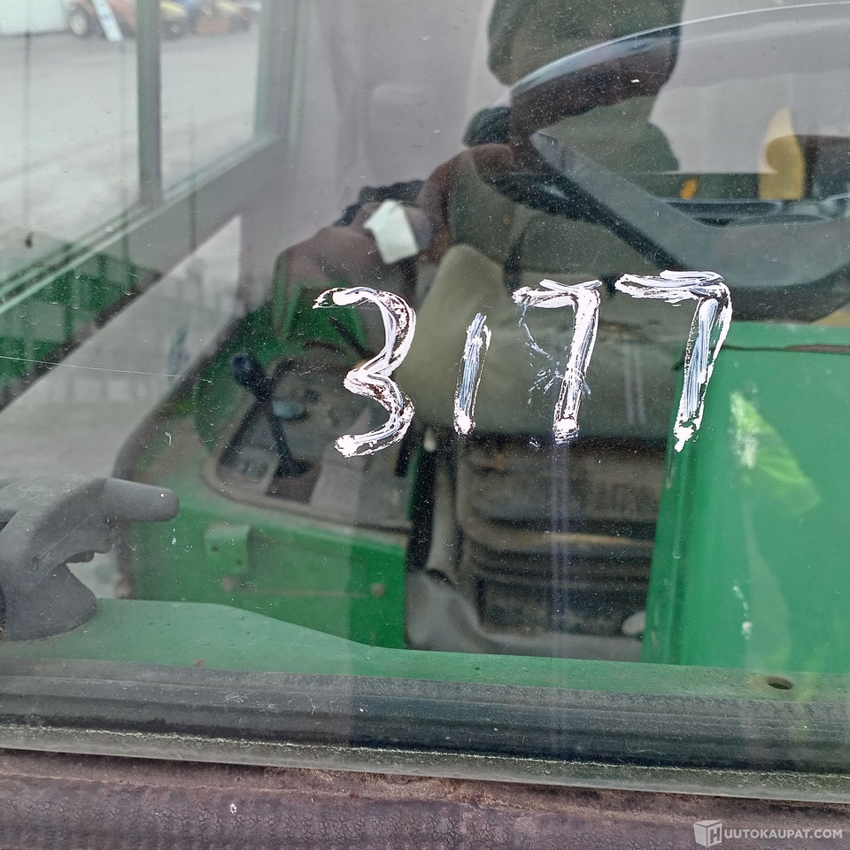 John Deere 3235 kelaleikkuri, 4 WD ja hytti, Hollola - Havemaskine: billede 5 John Deere 3235 kelaleikkuri, 4 WD ja hytti, Hollola - Havemaskine: billede 5
