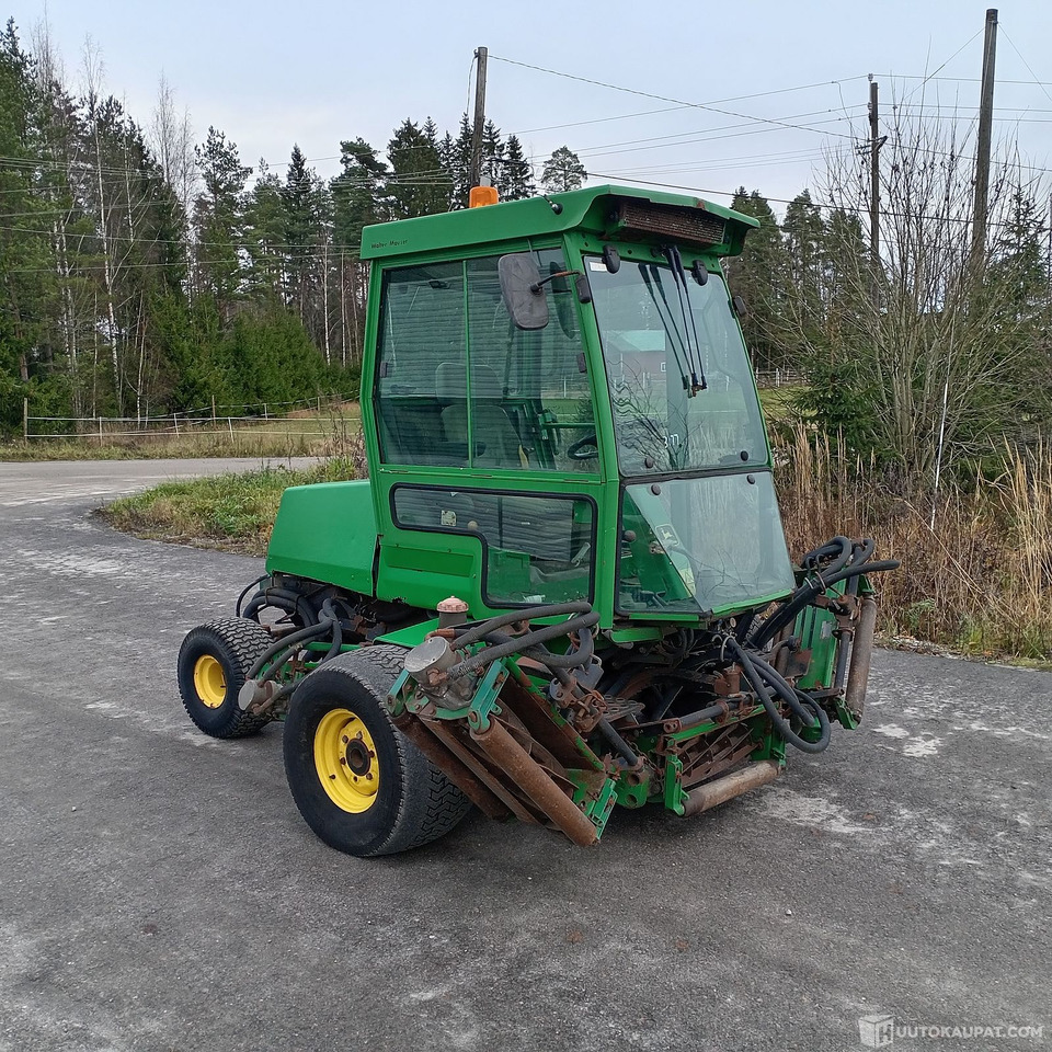 John Deere 3235 kelaleikkuri, 4 WD ja hytti, Hollola - Havemaskine: billede 1 John Deere 3235 kelaleikkuri, 4 WD ja hytti, Hollola - Havemaskine: billede 1