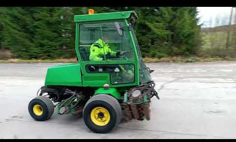 John Deere 3235 kelaleikkuri, 4 WD ja hytti, Hollola - Havemaskine: billede 2 John Deere 3235 kelaleikkuri, 4 WD ja hytti, Hollola - Havemaskine: billede 2