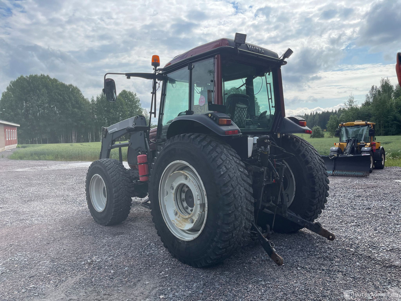 Valtra A 93 Unlimited, traktori kuormaajalla, 2016, Lohja - Traktor: billede 4 Valtra A 93 Unlimited, traktori kuormaajalla, 2016, Lohja - Traktor: billede 4