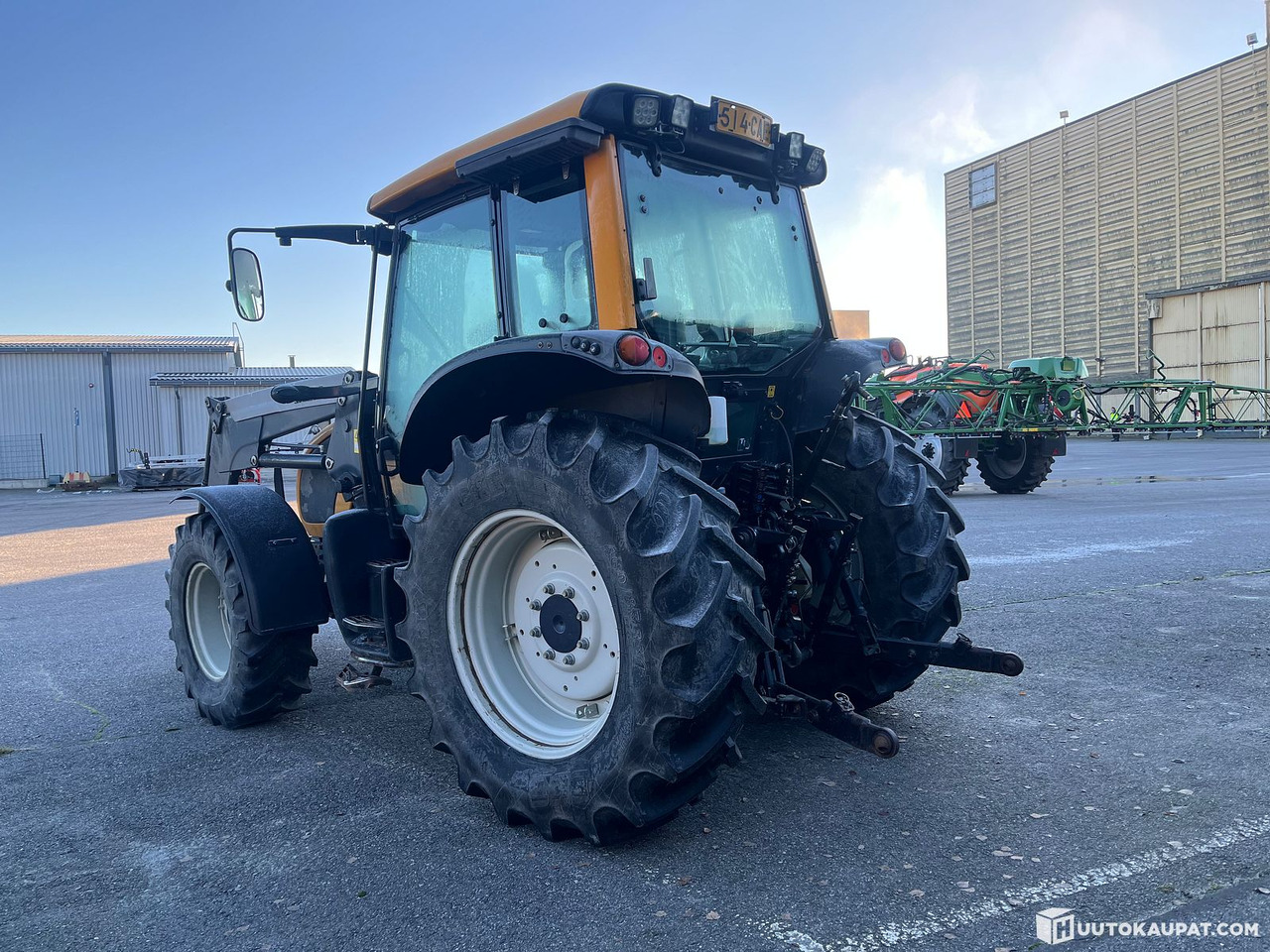 Valtra N92, tractor with loader, 5,120 h, 2010, Salo - Traktor: billede 3 Valtra N92, tractor with loader, 5,120 h, 2010, Salo - Traktor: billede 3