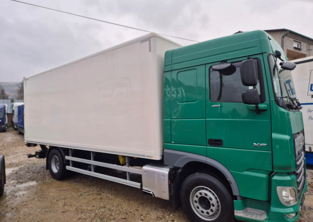 DAF XF ORYGINALNY PRZEBIEG z Niemiec / TANDEM ZESTAW PRZEJAZDOWY Z WINDĄ - Lastbil varevogn: billede 4 DAF XF ORYGINALNY PRZEBIEG z Niemiec / TANDEM ZESTAW PRZEJAZDOWY Z WINDĄ - Lastbil varevogn: billede 4