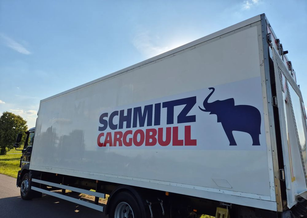 MAN TGM 18.250 Carrier 1950 D/E z Holandii / TOP STAN / 7.5m / 18 palet / winda + drzwi boczne / OKAZJA - Kølevogn lastbil: billede 4 MAN TGM 18.250 Carrier 1950 D/E z Holandii / TOP STAN / 7.5m / 18 palet / winda + drzwi boczne / OKAZJA - Kølevogn lastbil: billede 4