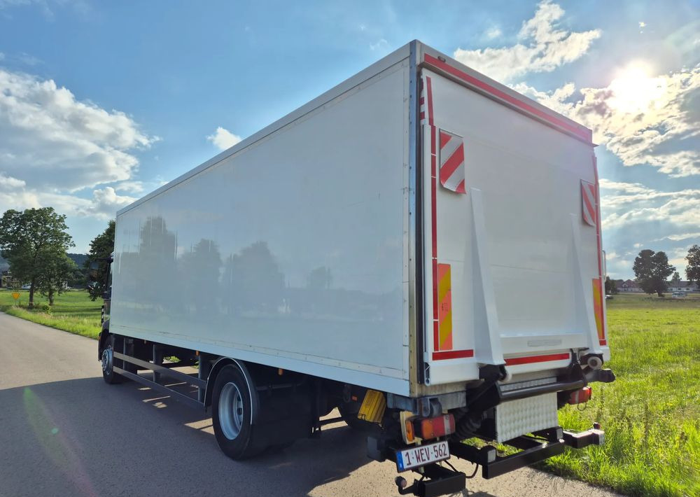 MAN TGM 18.250 Carrier 1950 D/E z Holandii / TOP STAN / 7.5m / 18 palet / winda + drzwi boczne / OKAZJA - Kølevogn lastbil: billede 3 MAN TGM 18.250 Carrier 1950 D/E z Holandii / TOP STAN / 7.5m / 18 palet / winda + drzwi boczne / OKAZJA - Kølevogn lastbil: billede 3