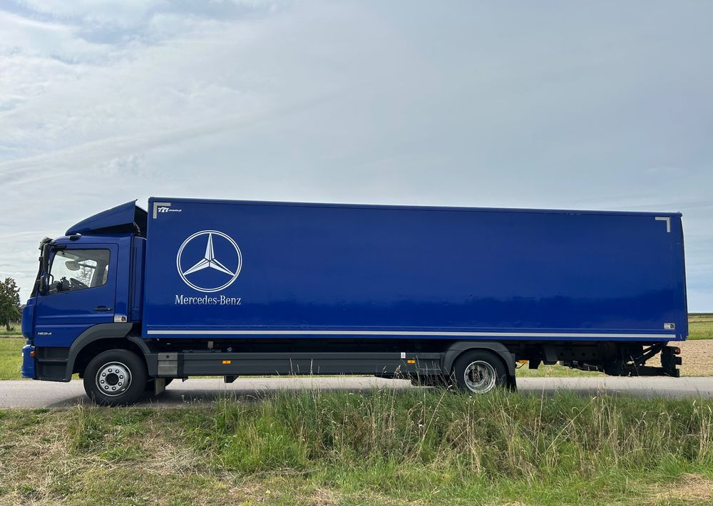 Mercedes-Benz Atego 1524 Z Niemiec 8.65m TOP 2018 Przód i tył na poduszkach 15t DMC / TOP STAN - Lastbil varevogn: billede 4 Mercedes-Benz Atego 1524 Z Niemiec 8.65m TOP 2018 Przód i tył na poduszkach 15t DMC / TOP STAN - Lastbil varevogn: billede 4
