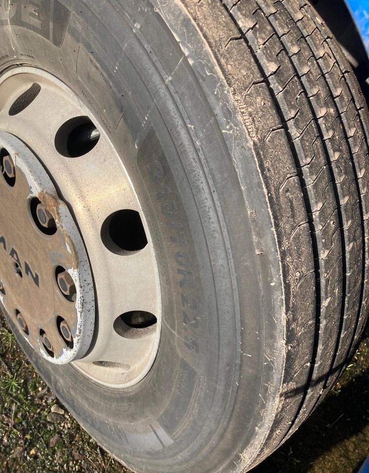 MAN TGS 18.400 NAUKA JAZDY z Niemiec NISKA KABINA ELKA AUTOMAT 4x2 STANDARD 315/70r22.5 SUPER STAN TGX 470 460 420 430 500 510 400 360 410 - Trækker: billede 4 MAN TGS 18.400 NAUKA JAZDY z Niemiec NISKA KABINA ELKA AUTOMAT 4x2 STANDARD 315/70r22.5 SUPER STAN TGX 470 460 420 430 500 510 400 360 410 - Trækker: billede 4