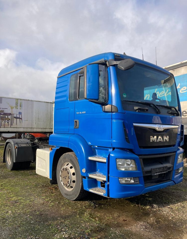 MAN TGS 18.400 NAUKA JAZDY z Niemiec NISKA KABINA ELKA AUTOMAT 4x2 STANDARD 315/70r22.5 SUPER STAN TGX 470 460 420 430 500 510 400 360 410 - Trækker: billede 1 MAN TGS 18.400 NAUKA JAZDY z Niemiec NISKA KABINA ELKA AUTOMAT 4x2 STANDARD 315/70r22.5 SUPER STAN TGX 470 460 420 430 500 510 400 360 410 - Trækker: billede 1