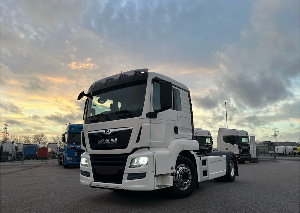 MAN TGS 18.500 TOP1 NAUKA JAZDY POLIFT ELKA AUTOMAT 4x2 STANDARD 315/70r22.5 SUPER STAN TGX 470 460 420 430 500 510 400 360 410 - Trækker: billede 3 MAN TGS 18.500 TOP1 NAUKA JAZDY POLIFT ELKA AUTOMAT 4x2 STANDARD 315/70r22.5 SUPER STAN TGX 470 460 420 430 500 510 400 360 410 - Trækker: billede 3