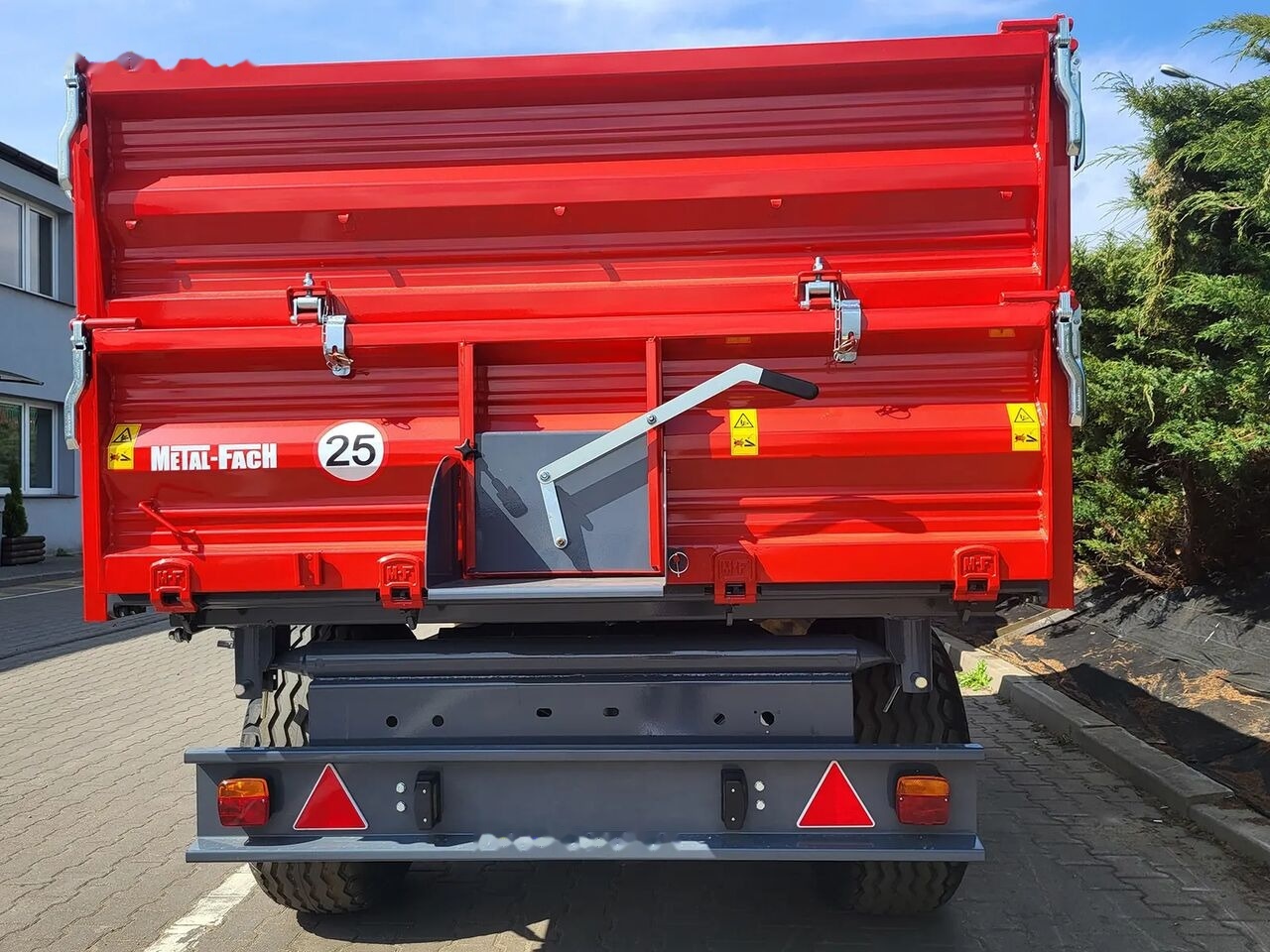 Metal-Fach T703A/3 – 5t - Landbrugs tipvogn: billede 3 Metal-Fach T703A/3 – 5t - Landbrugs tipvogn: billede 3