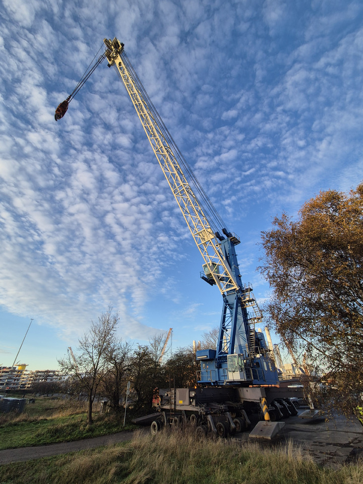 Liebherr LHM250 - Havneudstyr: billede 2 Liebherr LHM250 - Havneudstyr: billede 2