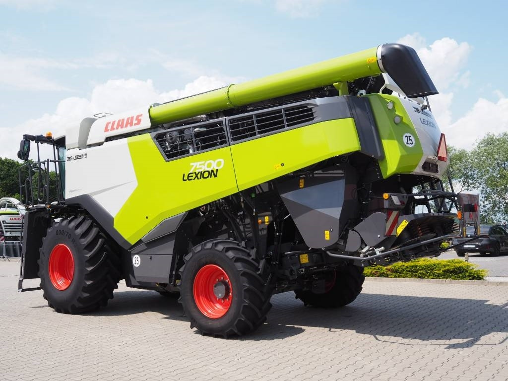 Claas Lexion 7500 + V930 - Mejetærsker: billede 2 Claas Lexion 7500 + V930 - Mejetærsker: billede 2