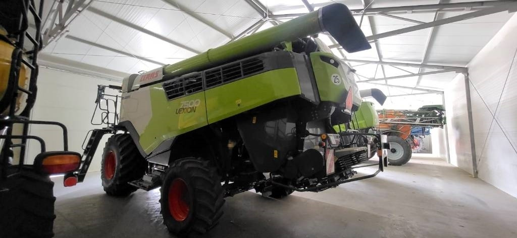 Claas Lexion 7500 + V930 - Mejetærsker: billede 3 Claas Lexion 7500 + V930 - Mejetærsker: billede 3