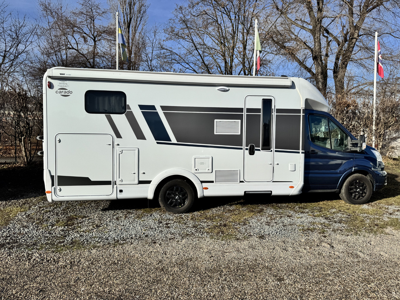 CARADO T447 pro+ , AC DOMETIC , camera, awning, radio, ALU, LPG, spare tire - Delintegreret autocamper: billede 4 CARADO T447 pro+ , AC DOMETIC , camera, awning, radio, ALU, LPG, spare tire - Delintegreret autocamper: billede 4