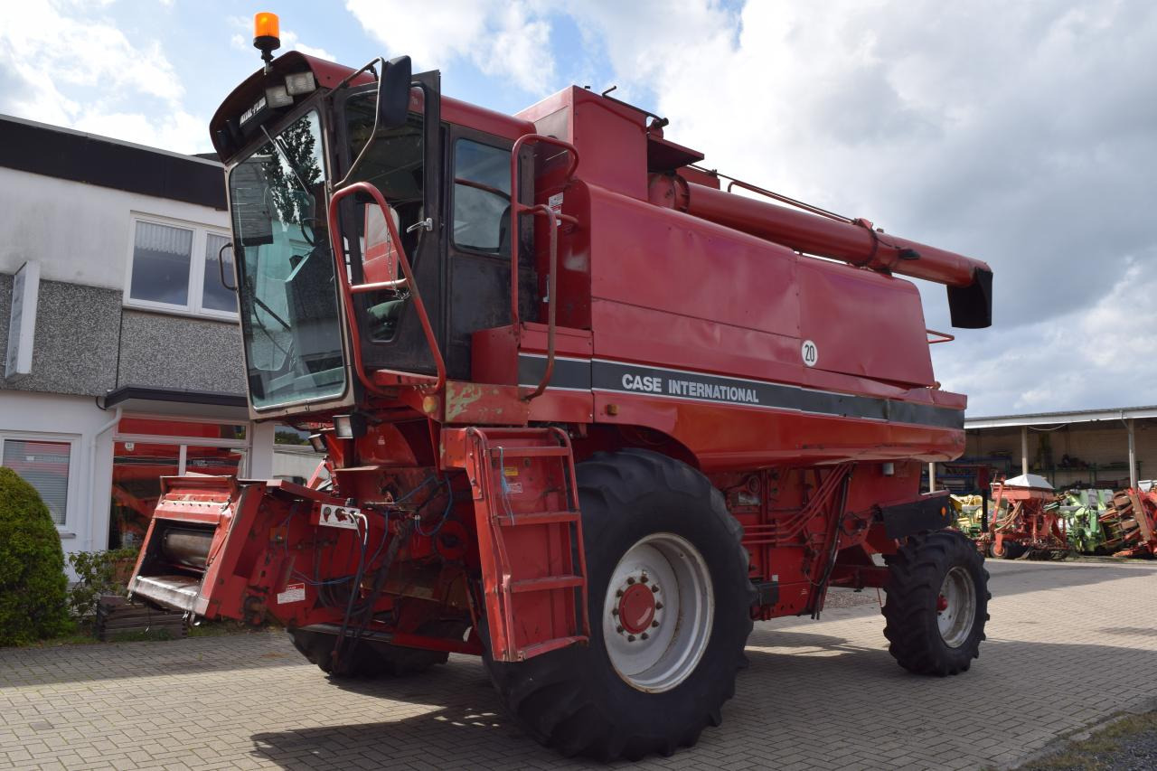 Case-IH 1680 Axial - Mejetærsker: billede 1 Case-IH 1680 Axial - Mejetærsker: billede 1