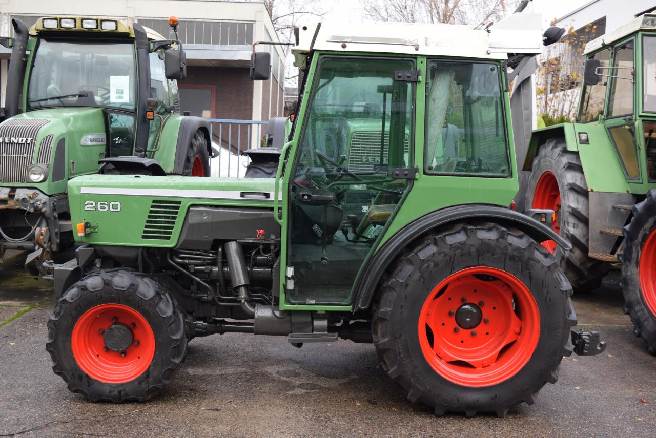 Fendt Farmer 260 V *Schmalspur* - Traktor: billede 3 Fendt Farmer 260 V *Schmalspur* - Traktor: billede 3