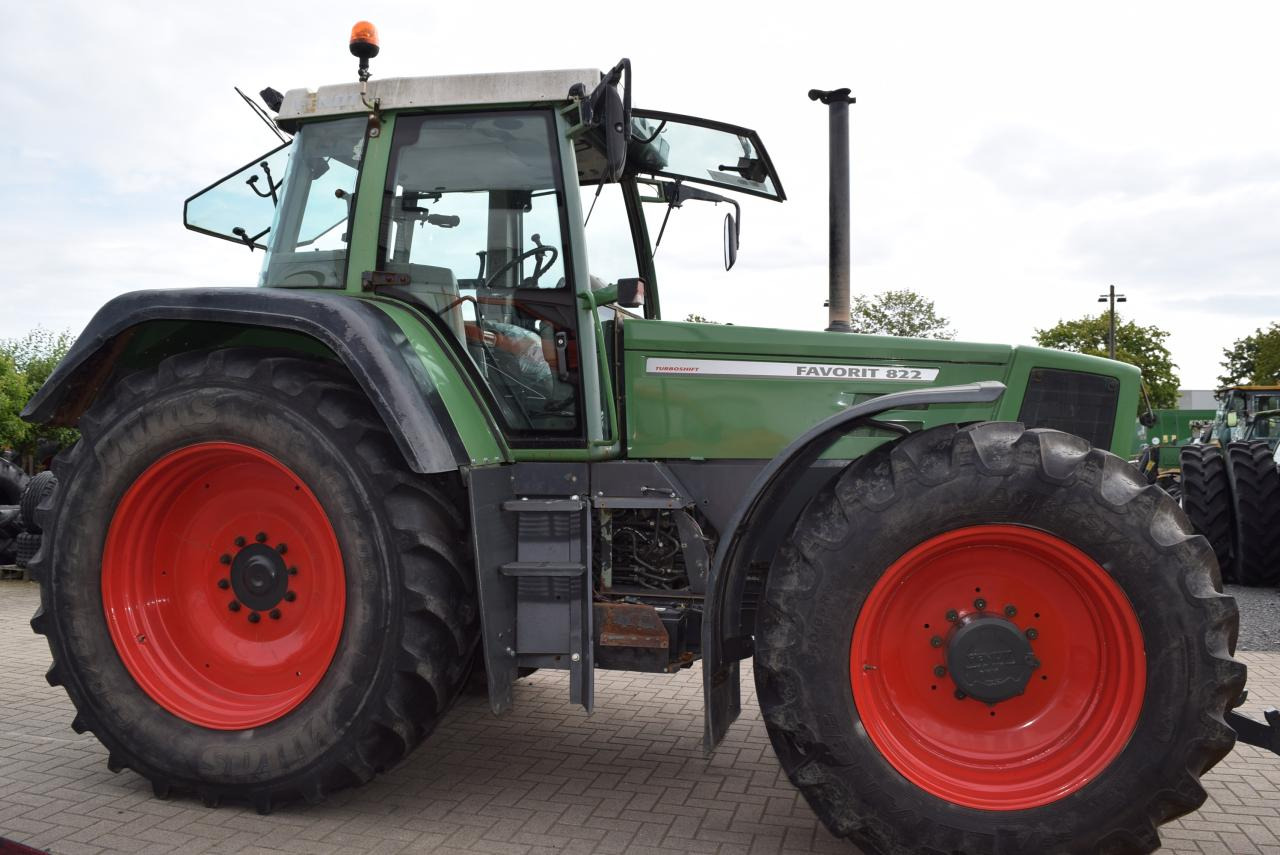 Fendt Favorit 822 - Traktor: billede 2 Fendt Favorit 822 - Traktor: billede 2