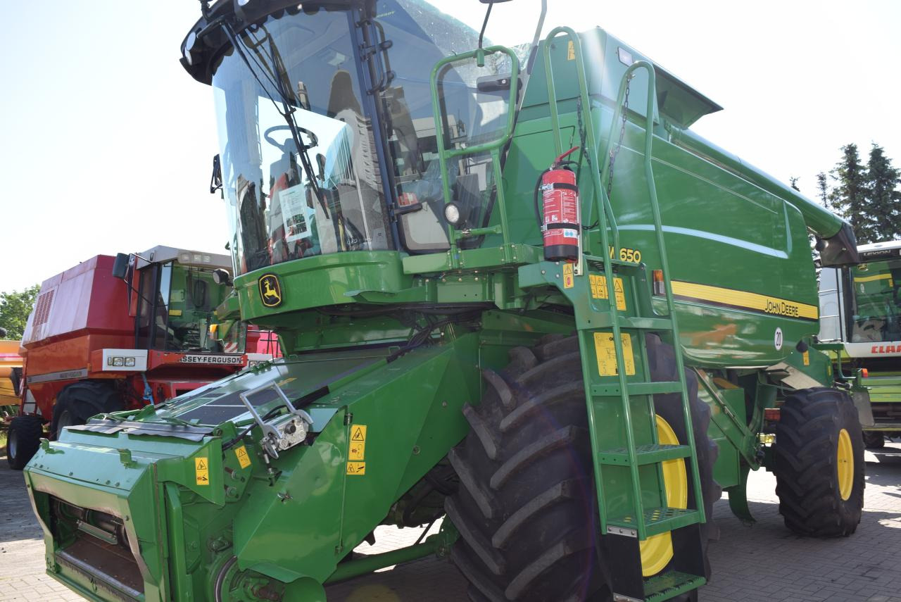 John Deere W 650 - Mejetærsker: billede 2 John Deere W 650 - Mejetærsker: billede 2