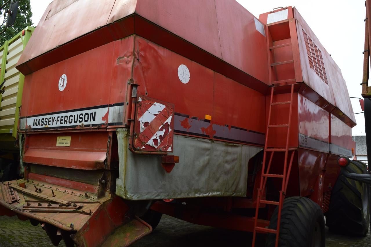 Massey Ferguson MF 38 - Mejetærsker: billede 4 Massey Ferguson MF 38 - Mejetærsker: billede 4