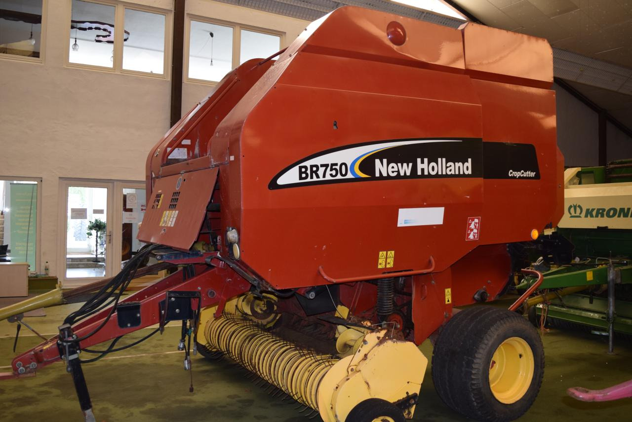New Holland BR 750 CropCutter - Rundballepresse: billede 1 New Holland BR 750 CropCutter - Rundballepresse: billede 1