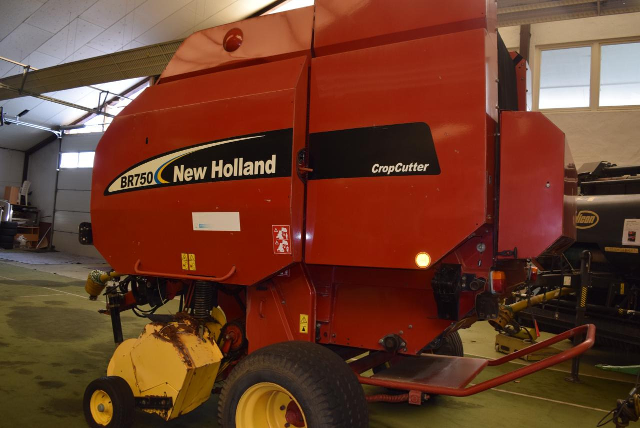 New Holland BR 750 CropCutter - Rundballepresse: billede 4 New Holland BR 750 CropCutter - Rundballepresse: billede 4