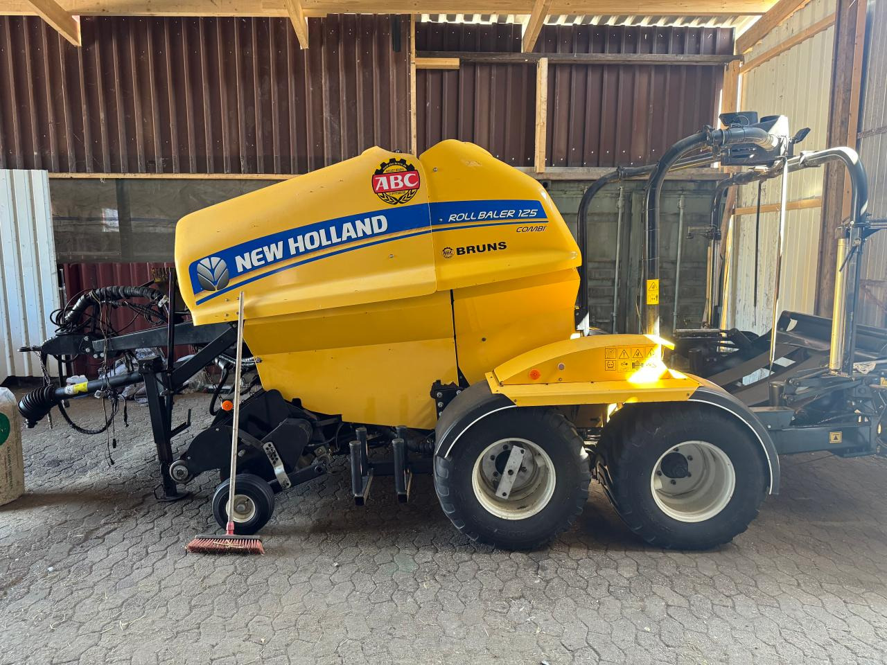 New Holland Rooll Baler 125 Combi - Rundballepresse: billede 1 New Holland Rooll Baler 125 Combi - Rundballepresse: billede 1