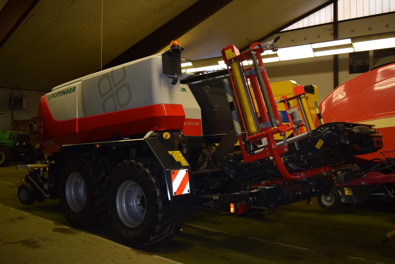 Pöttinger Impress 125 FC Pro *Press-Wickelkombinationen* - Rundballepresse: billede 5 Pöttinger Impress 125 FC Pro *Press-Wickelkombinationen* - Rundballepresse: billede 5