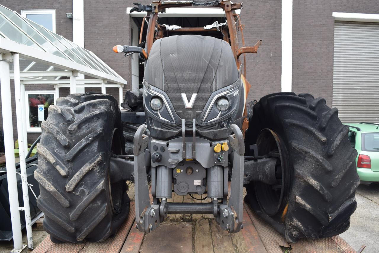 Valtra T234 *zur Teileverwertung* - Traktor: billede 1 Valtra T234 *zur Teileverwertung* - Traktor: billede 1
