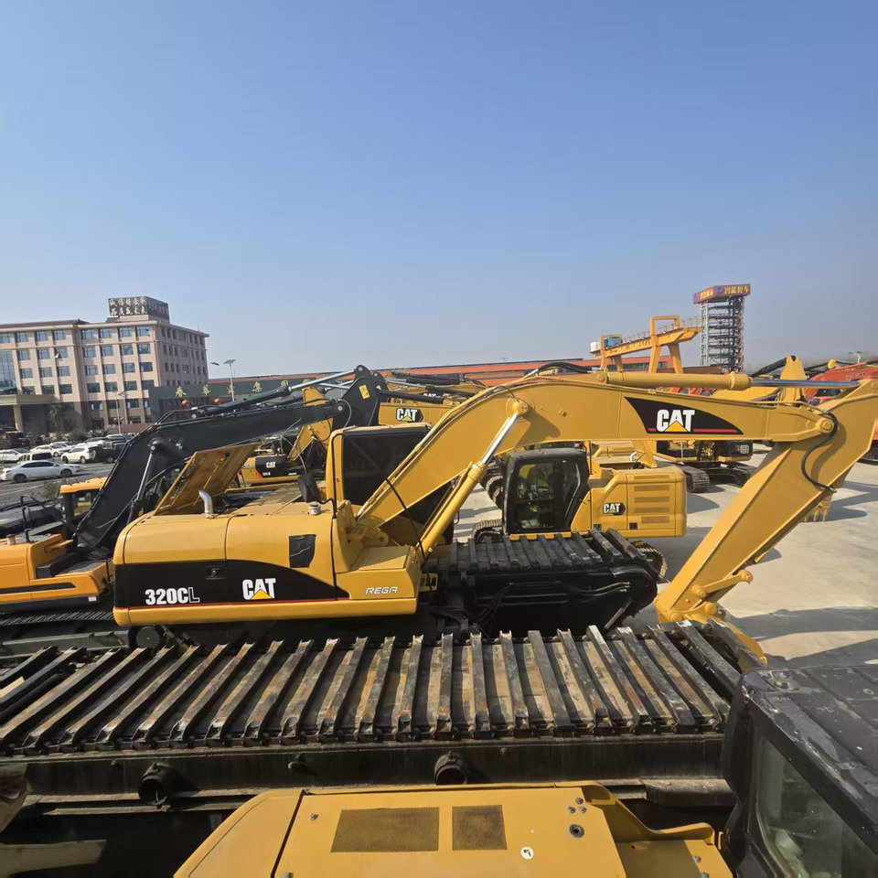 CATERPILLAR 320C - Flydende gravemaskine: billede 4 CATERPILLAR 320C - Flydende gravemaskine: billede 4