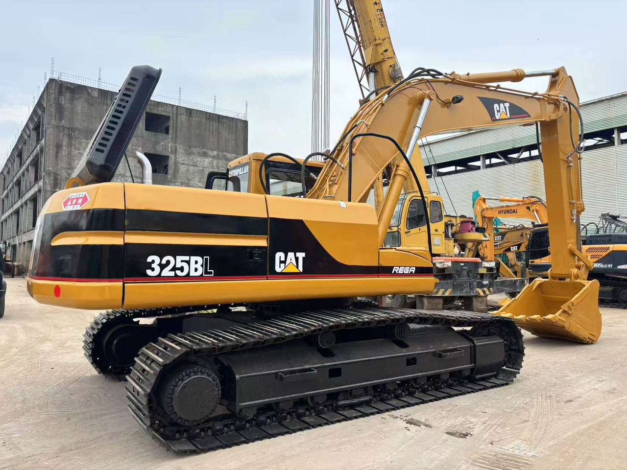 CATERPILLAR 325B - Bæltegravemaskine: billede 2 CATERPILLAR 325B - Bæltegravemaskine: billede 2