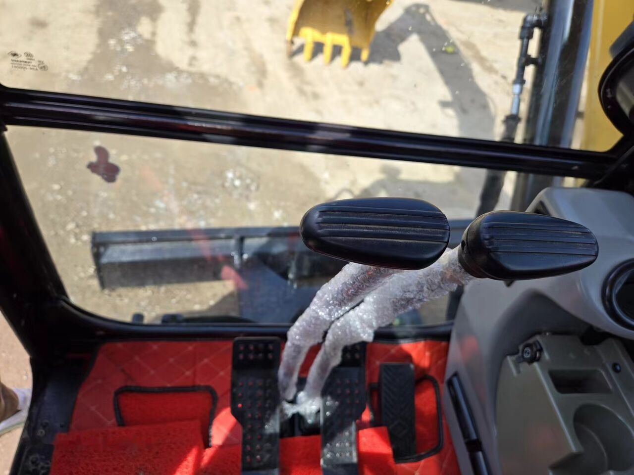 Caterpillar 305.5E - Minigravemaskine: billede 1 Caterpillar 305.5E - Minigravemaskine: billede 1