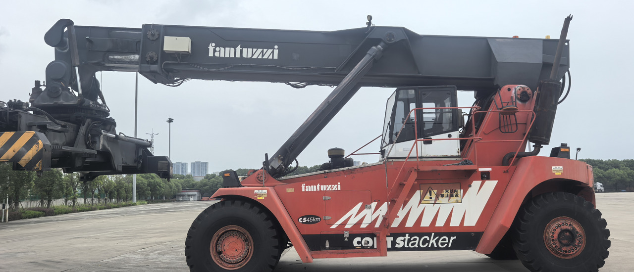 FANTUZZI CS45KM reach stacker - Reach stacker: billede 1 FANTUZZI CS45KM reach stacker - Reach stacker: billede 1