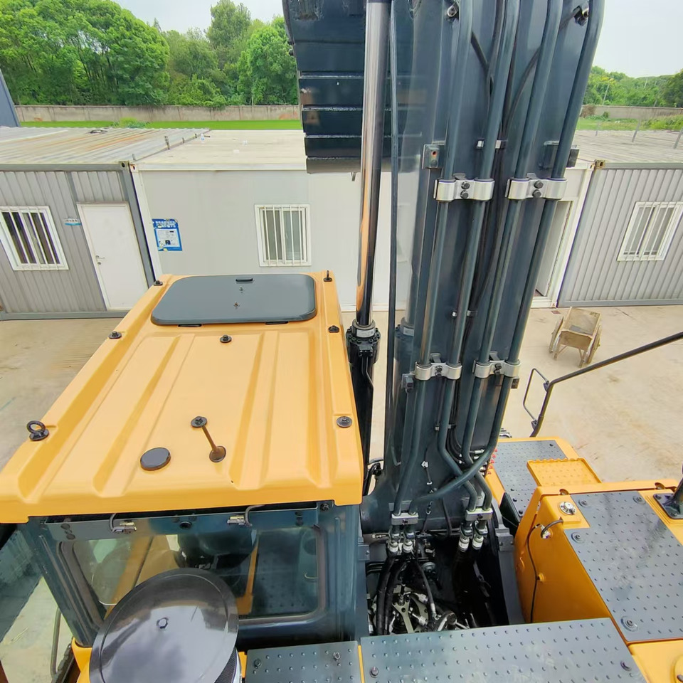 HYUNDAI HX220L - Bæltegravemaskine: billede 5 HYUNDAI HX220L - Bæltegravemaskine: billede 5