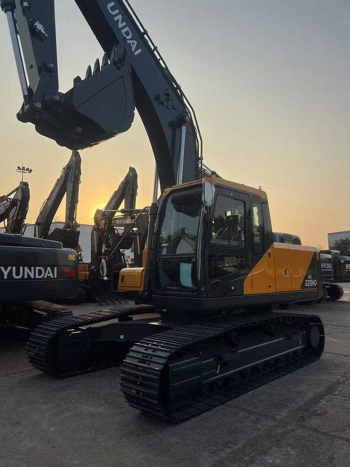 Hyundai HX220HD - Bæltegravemaskine: billede 2 Hyundai HX220HD - Bæltegravemaskine: billede 2