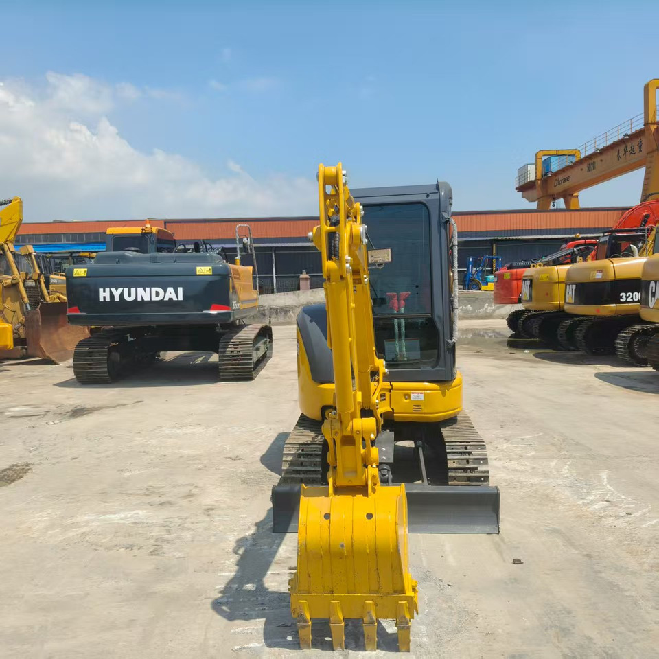 KOMATSU PC30 - Minigravemaskine: billede 2 KOMATSU PC30 - Minigravemaskine: billede 2