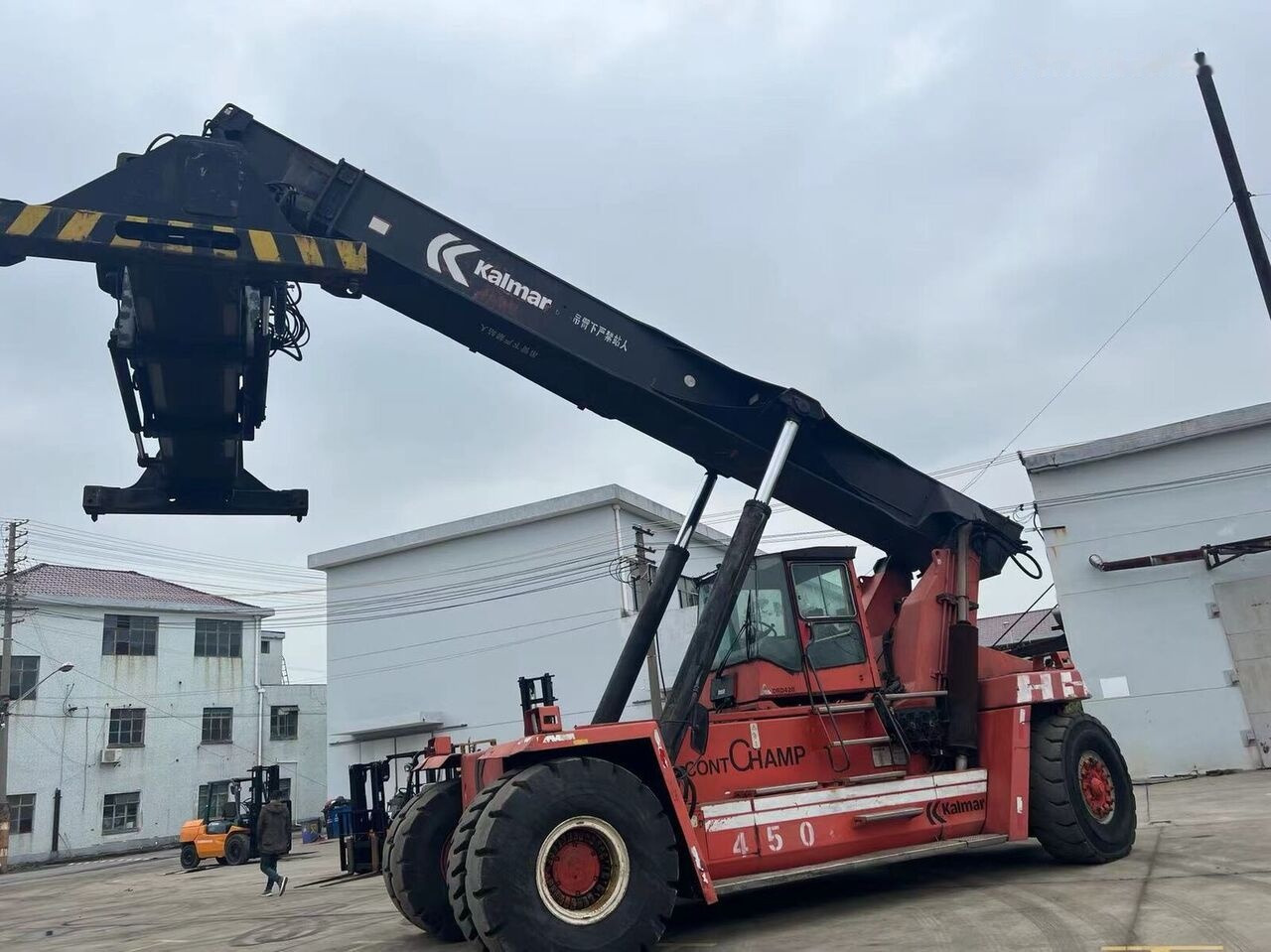 Kalmar DRF450-60S5 - Reach stacker: billede 3 Kalmar DRF450-60S5 - Reach stacker: billede 3