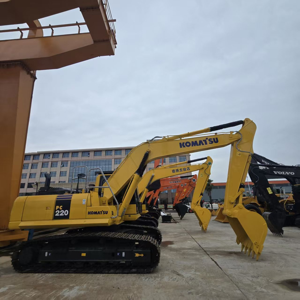 Komatsu PC220-8 - Bæltegravemaskine: billede 3 Komatsu PC220-8 - Bæltegravemaskine: billede 3