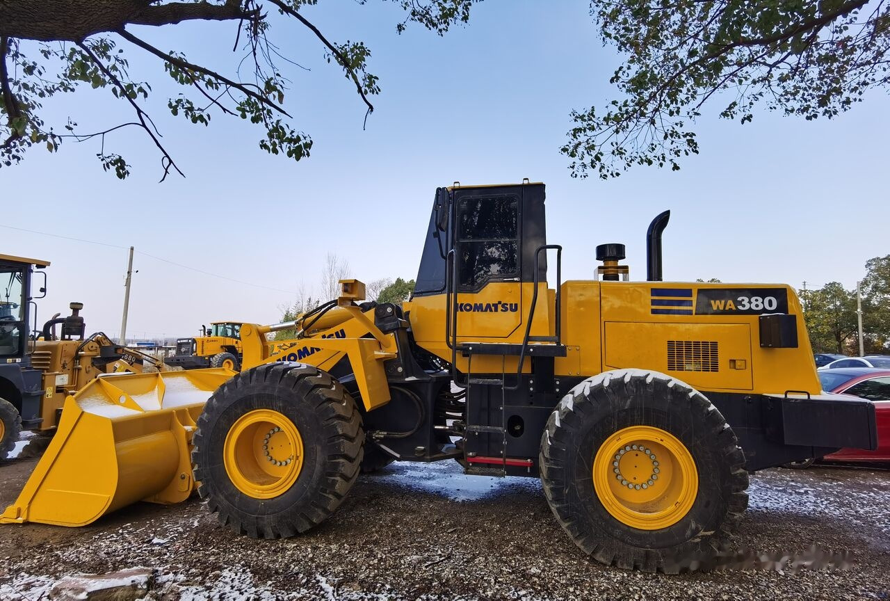 Komatsu WA380 - Gummihjulslæsser: billede 2 Komatsu WA380 - Gummihjulslæsser: billede 2
