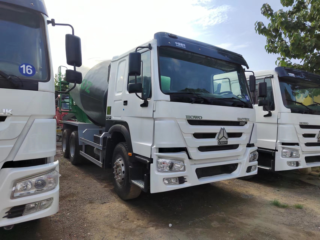 SINOTRUK HOWO Concrete Mixer Truck - Lastbil: billede 1 SINOTRUK HOWO Concrete Mixer Truck - Lastbil: billede 1