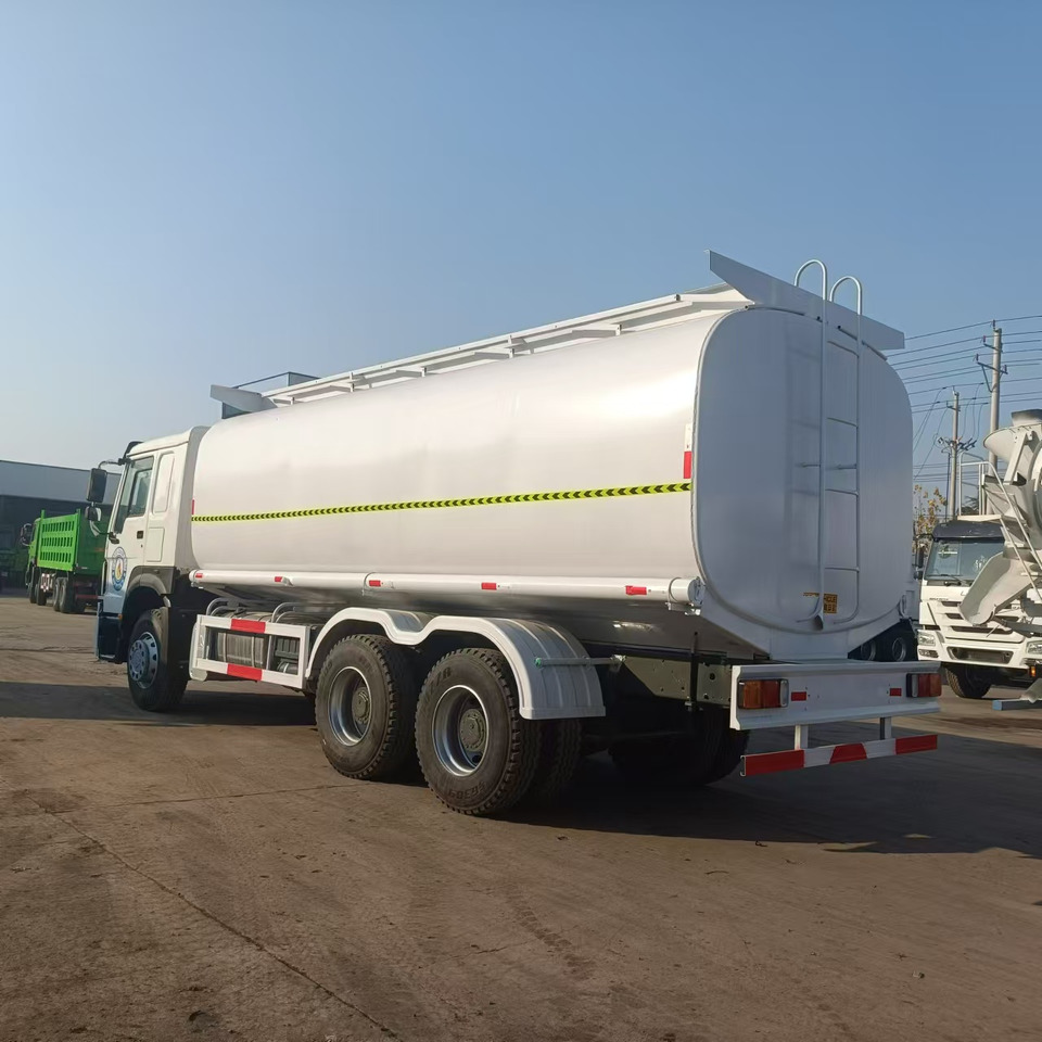 SINOTRUK HOWO - Tankbil: billede 5 SINOTRUK HOWO - Tankbil: billede 5