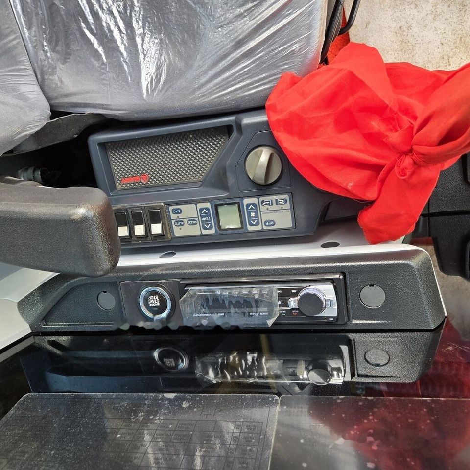 Bæltegravemaskine Sany SY245H: billede 9