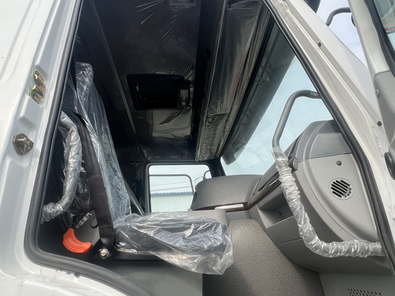 Tipvogn lastbil Sinotruk Howo 8*4: billede 16 Tipvogn lastbil Sinotruk Howo 8*4: billede 16