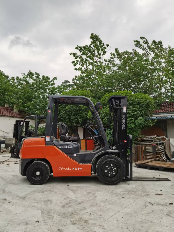 TOYOTA 72-8FDN30 - Diesel gaffeltruck: billede 1 TOYOTA 72-8FDN30 - Diesel gaffeltruck: billede 1