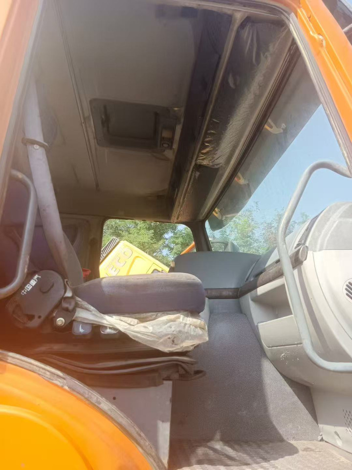 SINOTRUK HOWO - Trækker: billede 4 SINOTRUK HOWO - Trækker: billede 4