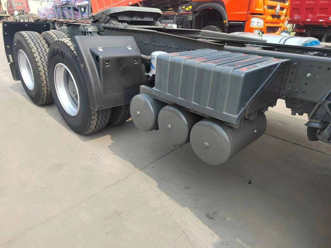 Trækker Sinotruk Howo 420: billede 6