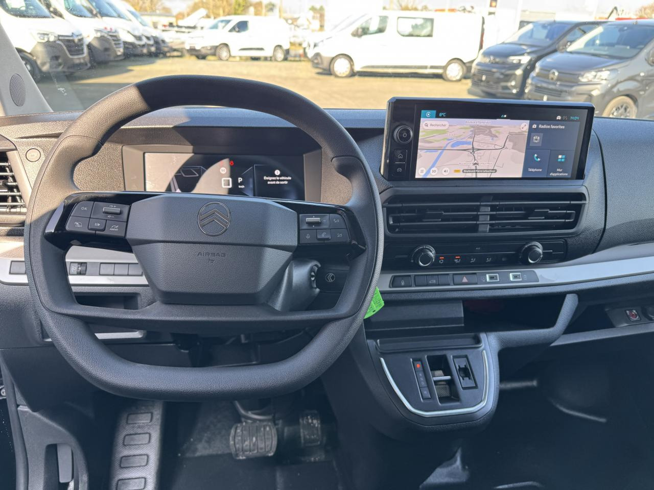 CITROEN Jumpy M 2.0 BlueHDi - 180 S&S - BV EAT8  III FOURGON . PHASE 2 - Varevogn: billede 4 CITROEN Jumpy M 2.0 BlueHDi - 180 S&S - BV EAT8  III FOURGON . PHASE 2 - Varevogn: billede 4