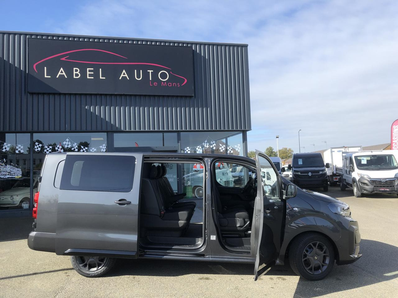 CITROEN Jumpy XL 2.0 BlueHDi - 180 S&S - BV EAT8 III CABINE APPROFONDIE Cabine approfondie Fixe PHASE 2 - Varevogn: billede 3 CITROEN Jumpy XL 2.0 BlueHDi - 180 S&S - BV EAT8 III CABINE APPROFONDIE Cabine approfondie Fixe PHASE 2 - Varevogn: billede 3